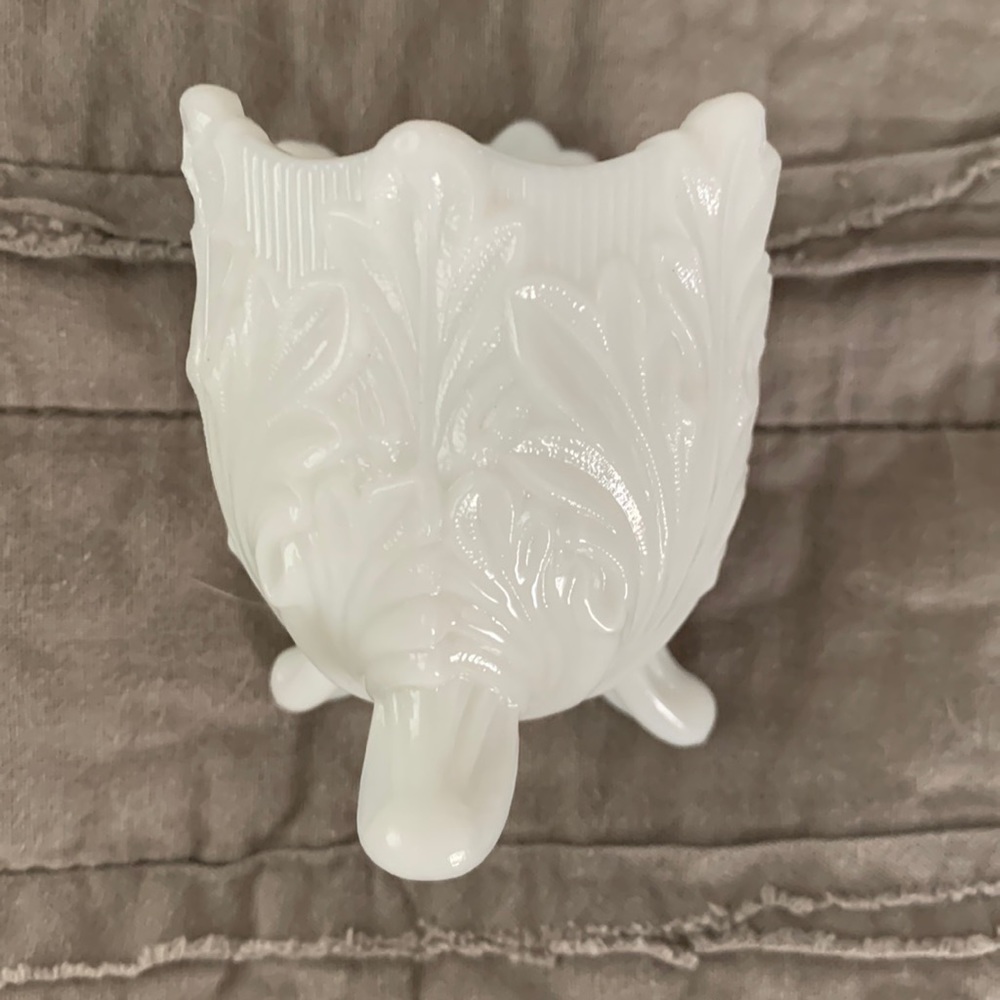 Milk, glass, toothpick holder